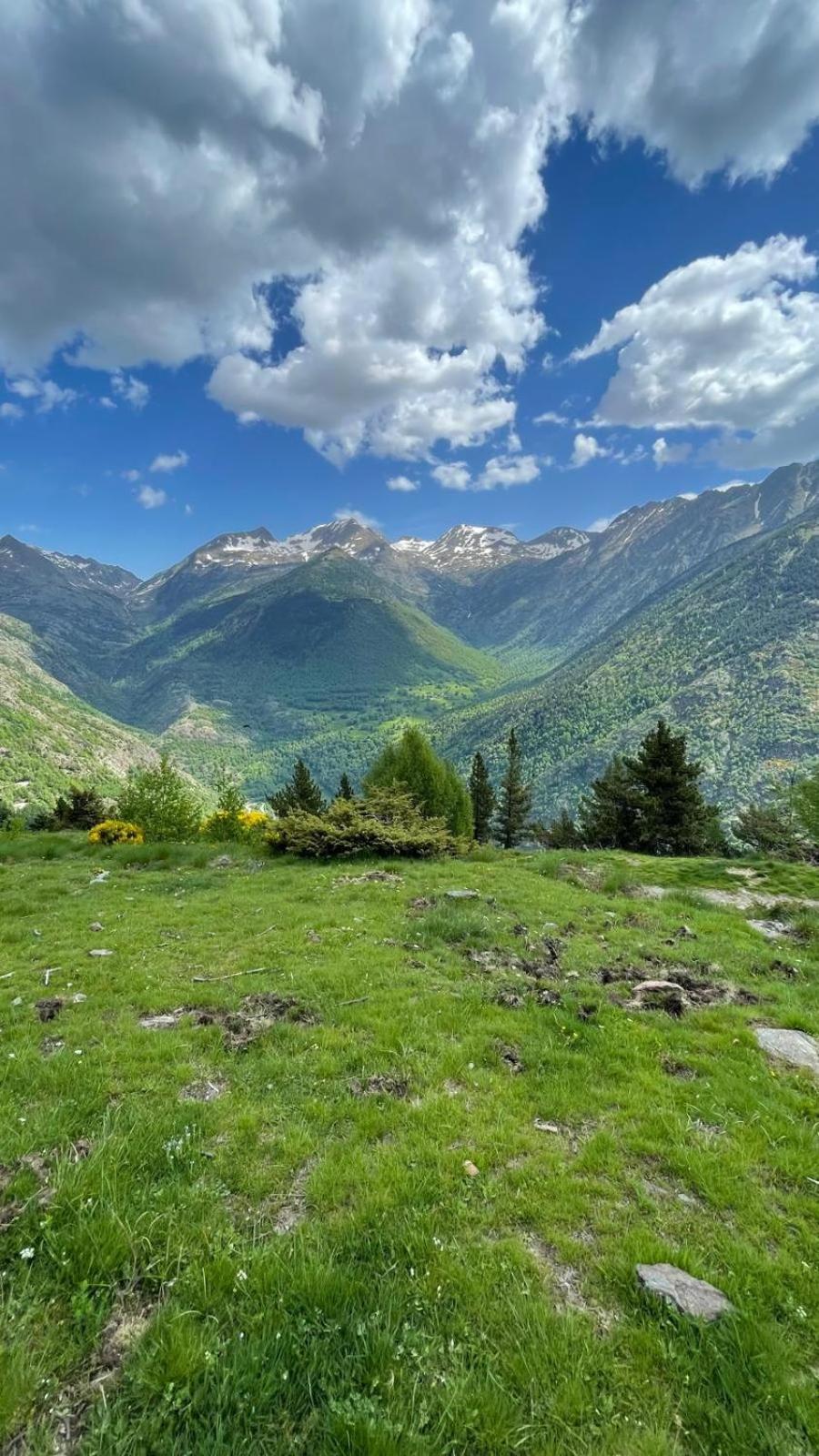 Hotel Estanys Blaus Tavascan Buitenkant foto